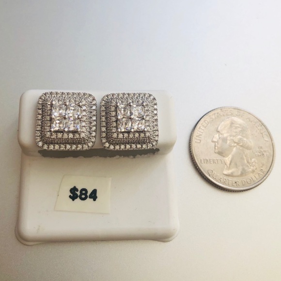 Other - .925 Sterling silver earrings  Diamonds 💎 studs